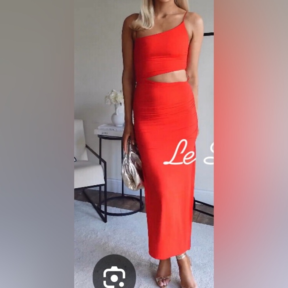 ZARA WOMAN NWT RED CUT OUT ASYMMETRICAL DRESS - Picture 2 of 5